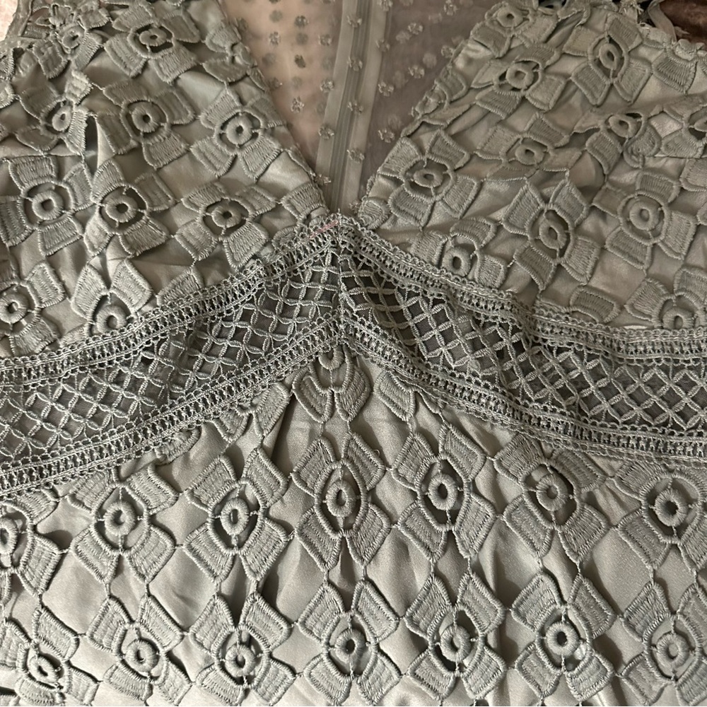 Romeo & Juliet Couture Dress Sage size L Women - Picture 6 of 15